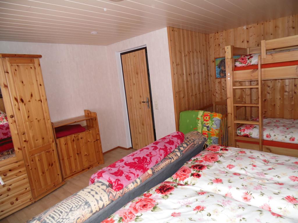 Отель Zum Hecht Herrnhut Экстерьер фото