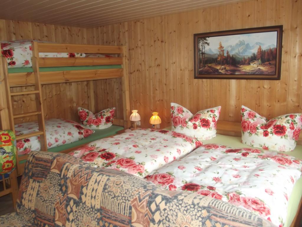 Отель Zum Hecht Herrnhut Экстерьер фото